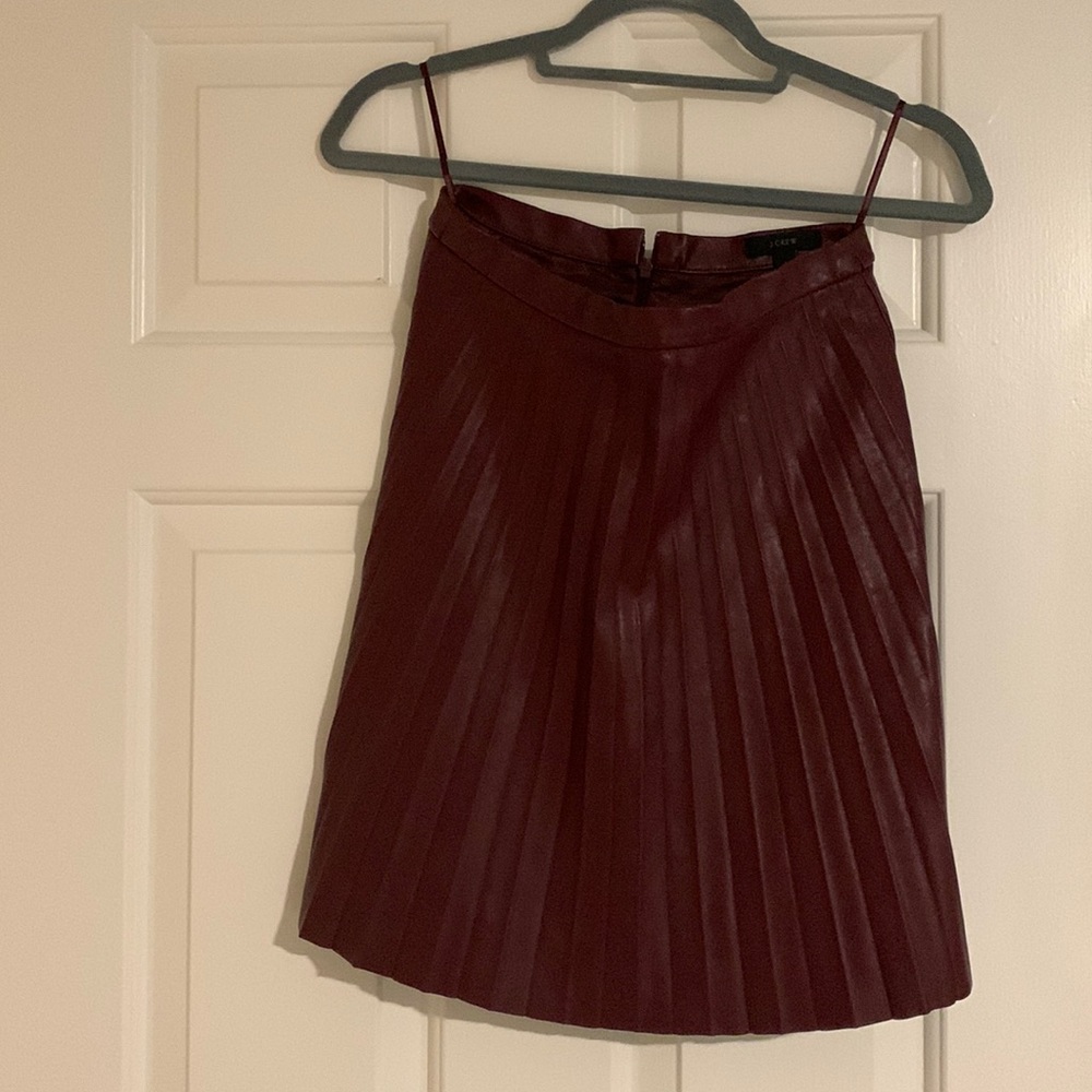 Leather pleated skirt